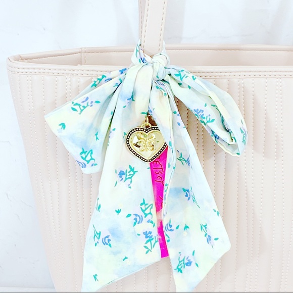 Betsey Johnson Xomya Pink Quilted Blush Tote New - Picture 2 of 15